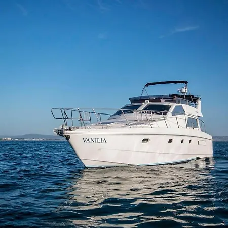 Botel Luxury Living On A Yacht