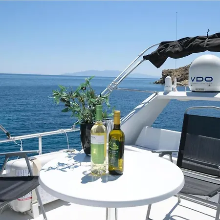 Luxury Living On A Yacht