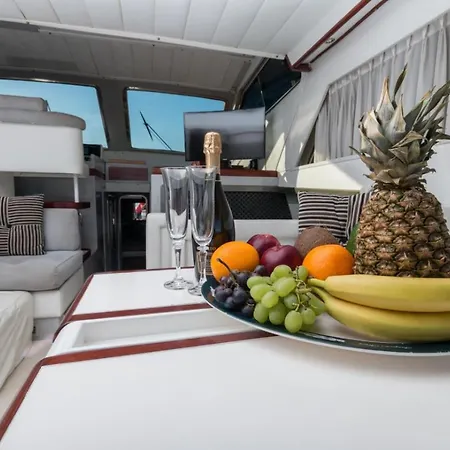 Botel Luxury Living On A Yacht Mykonos Town